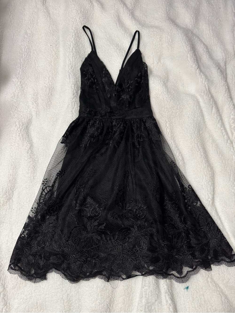 Black Lace V-Neck Spaghetti Strap Dress